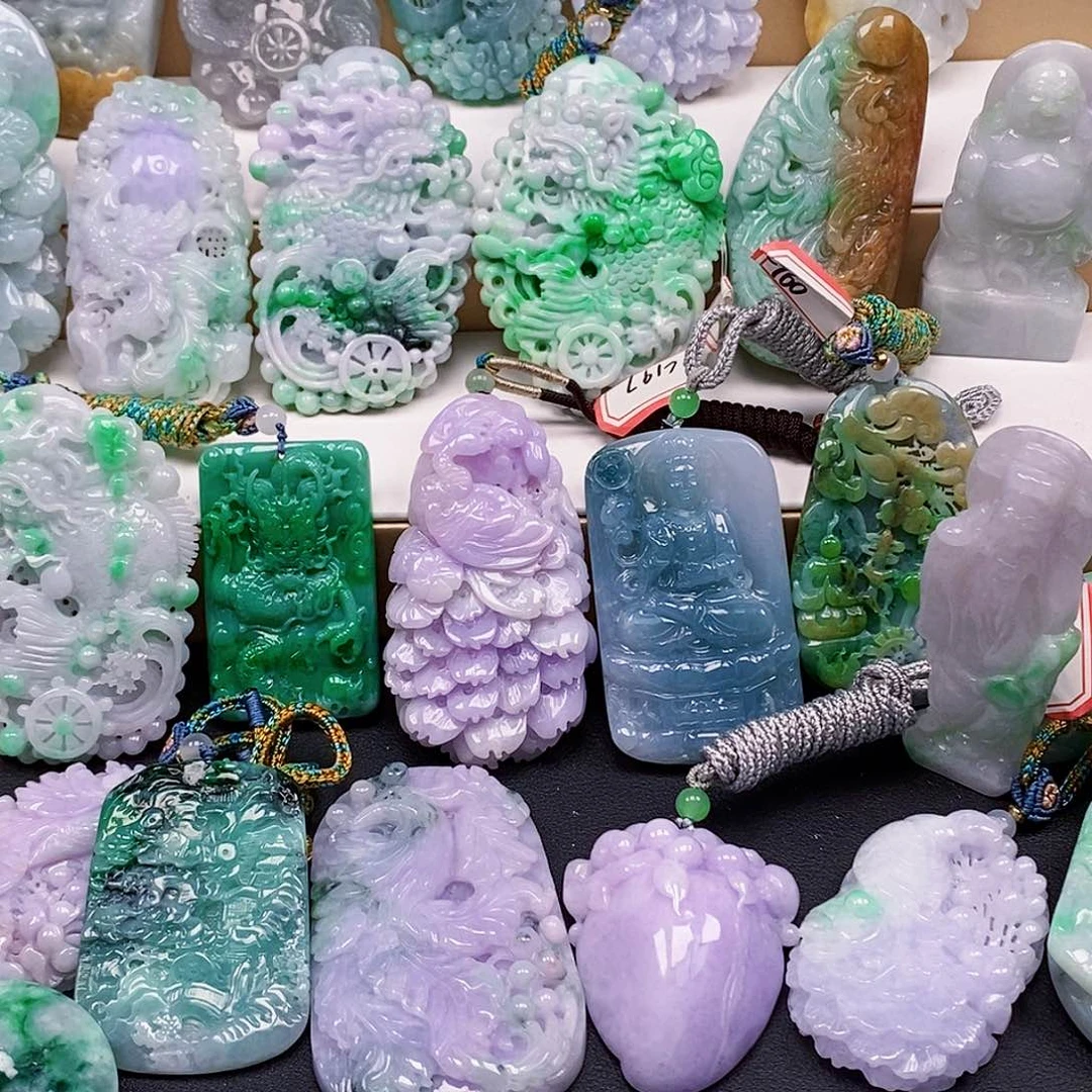 吊坠(不含链)未镶嵌翡翠