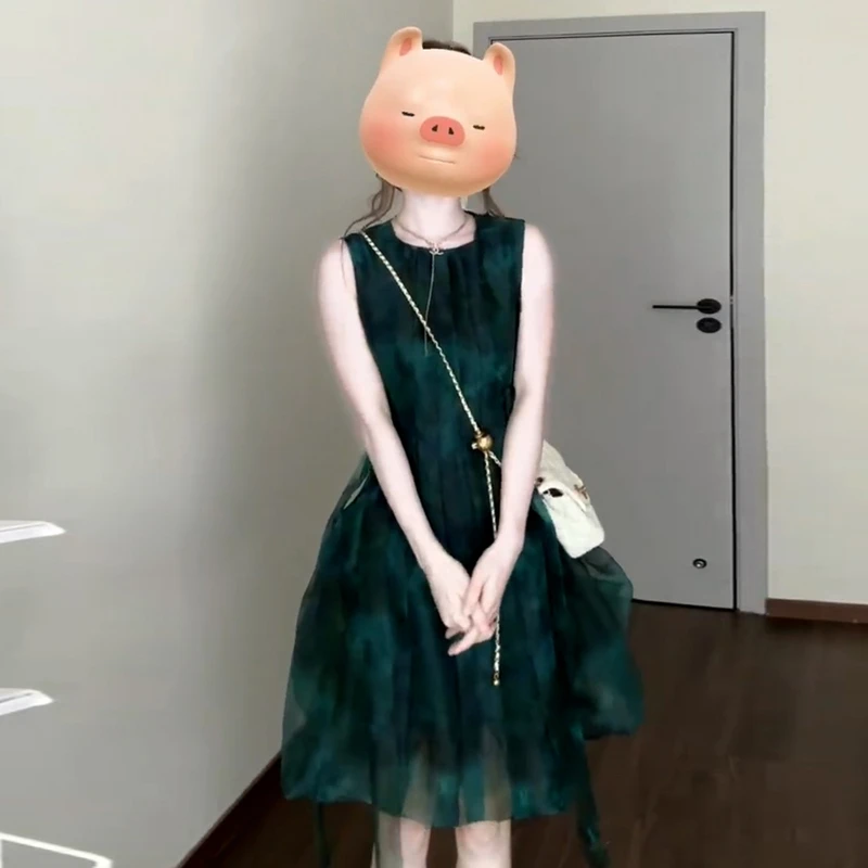 2025新款清冷松弛感法式复古无袖背心连衣裙子女夏季气质收腰短裙