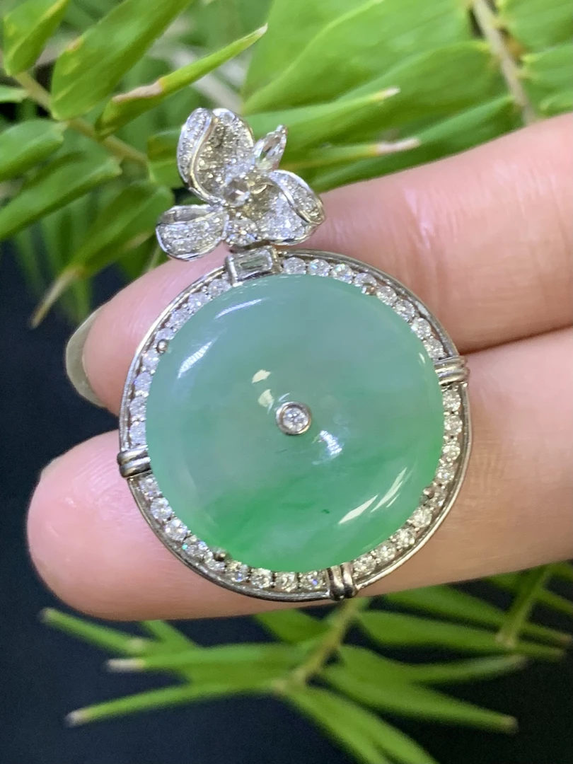 冰绿平安扣吊坠 天然A货翡翠 尺寸：33.4*23.6*8.1mmPHM1.19精美