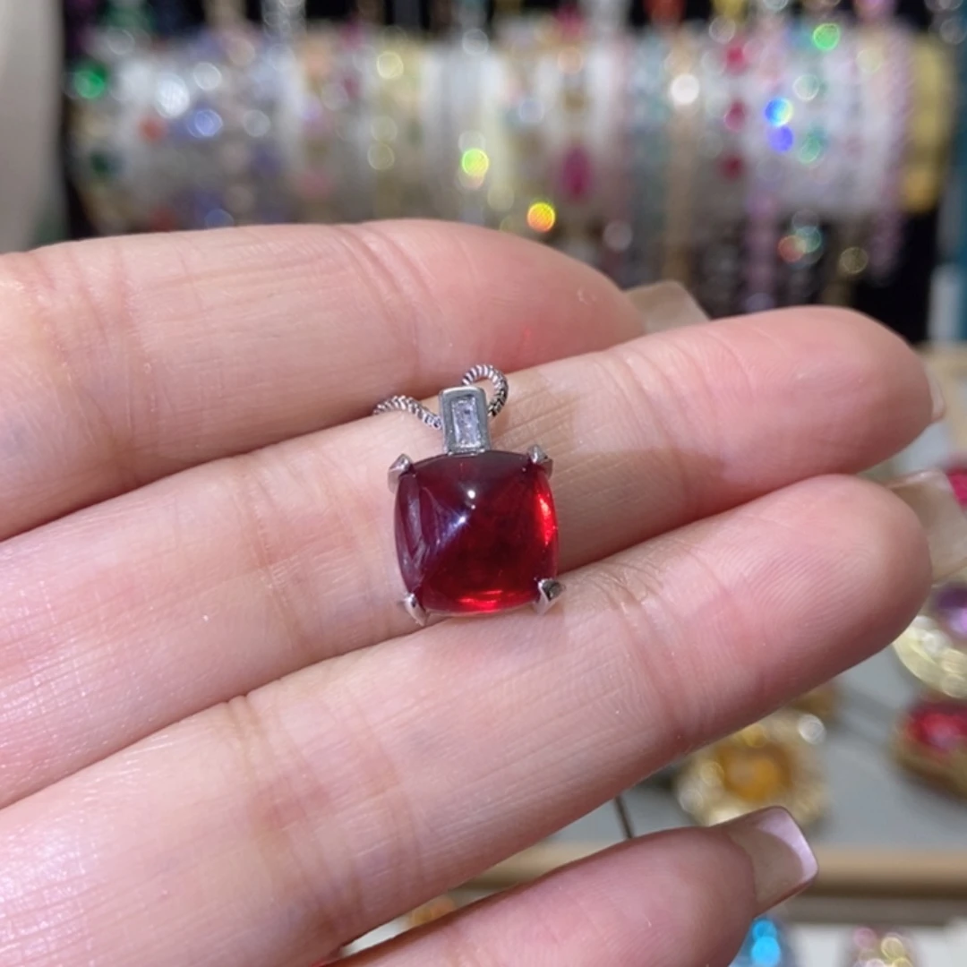 66锆石（处理）吊坠