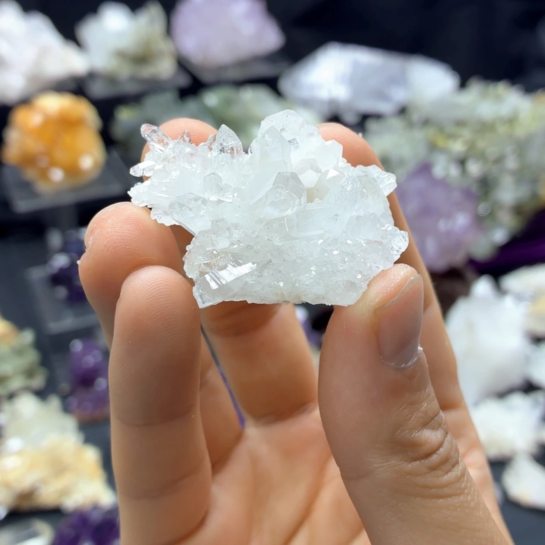石材超细闪白水晶簇