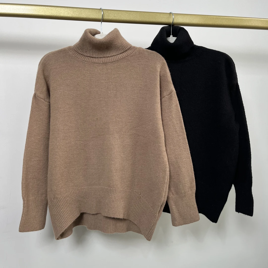 D6502 女士秋冬季高领不规则款纯色针织衫