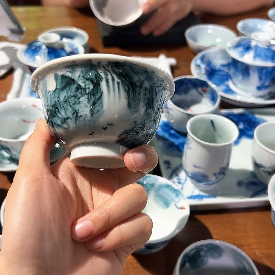 燕***侠青花手绘山水主人杯