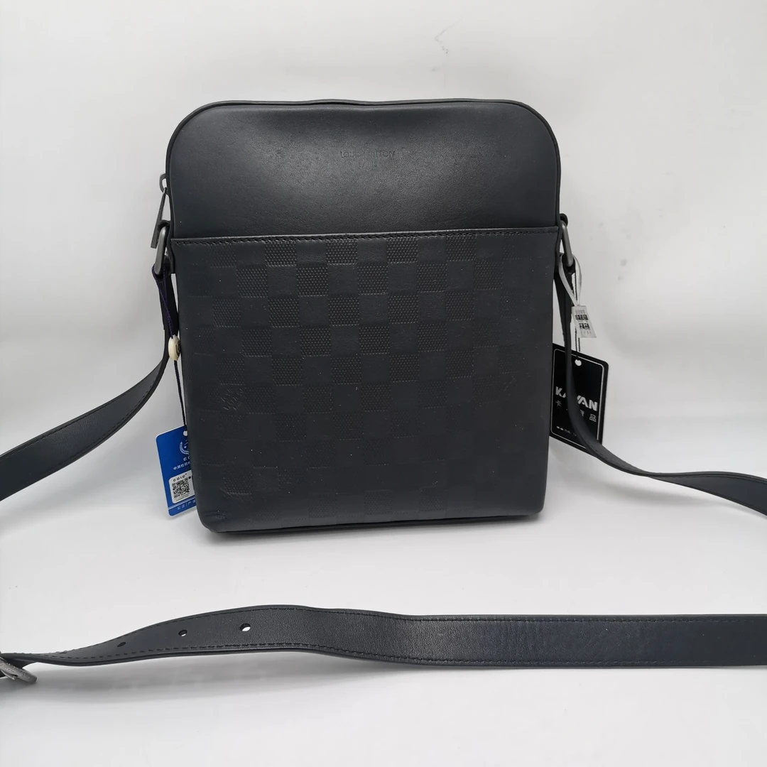 99新 LouisVuitton/路易威登 98新 17124 LV黑棋盘格全皮斜挎包