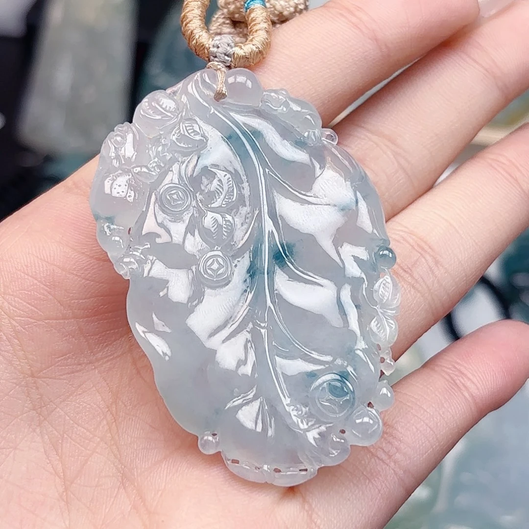 翡翠未镶嵌颈饰叶子