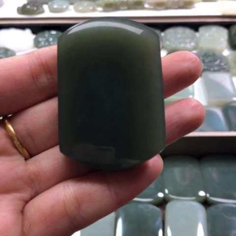 和田玉颈饰未镶嵌焊****）