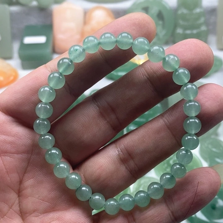 东陵石未镶嵌颈饰