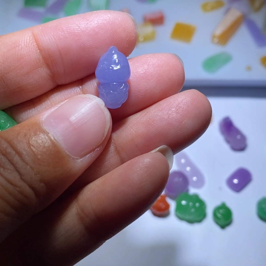 颈饰未镶嵌翡翠六***中