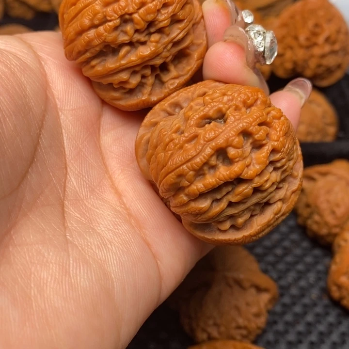 秦岭野生文玩核桃35