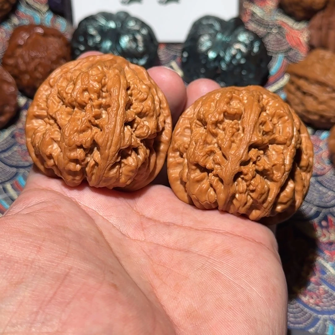 白***鹤文玩核桃把件01大粗筋，尺寸47 47 43.5