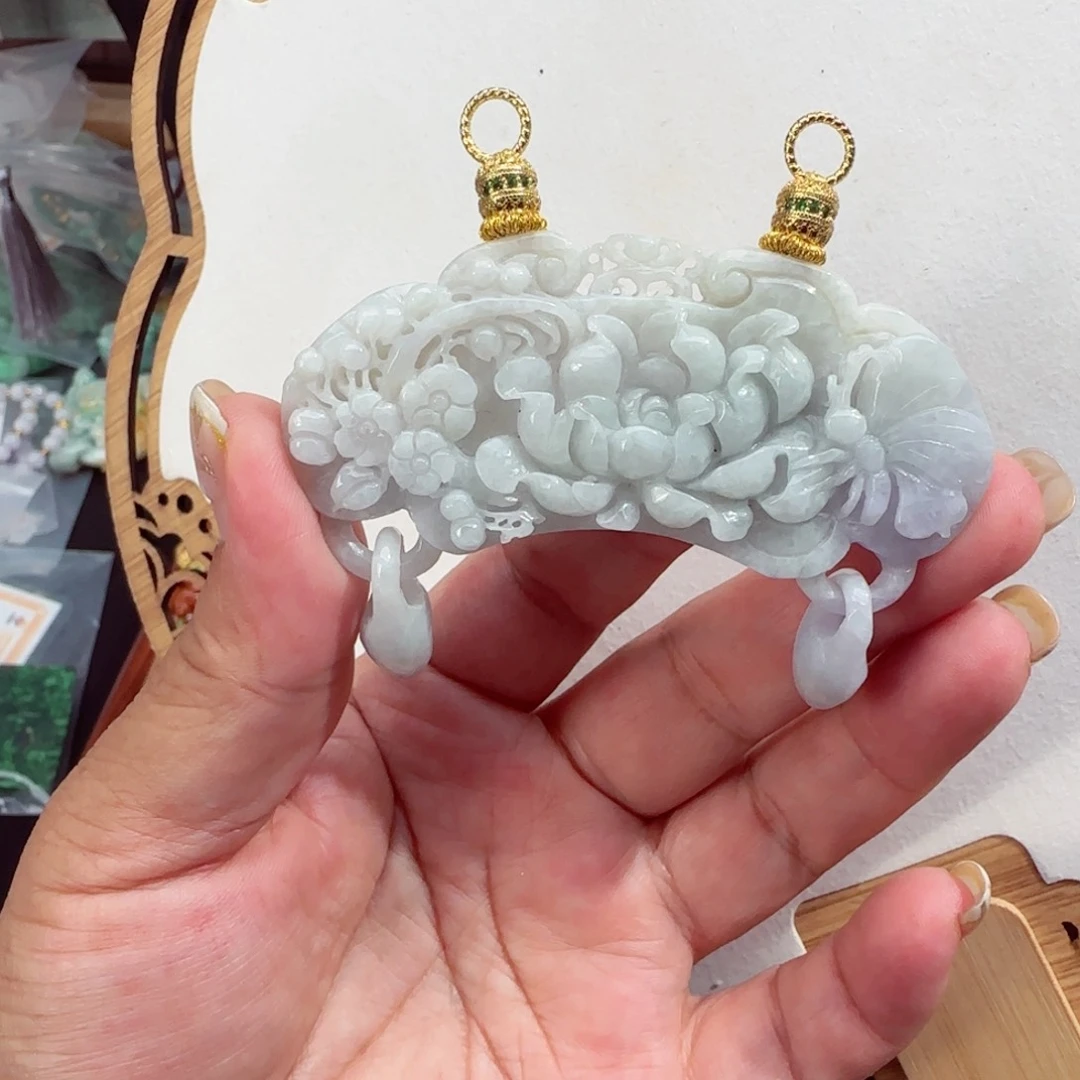 翡翠未镶嵌颈饰仿古