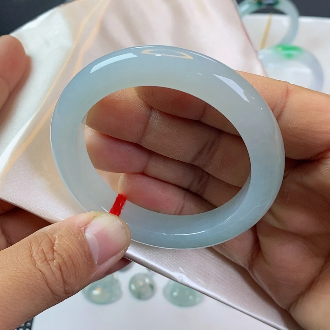 【闪购商品】未镶嵌手镯翡翠