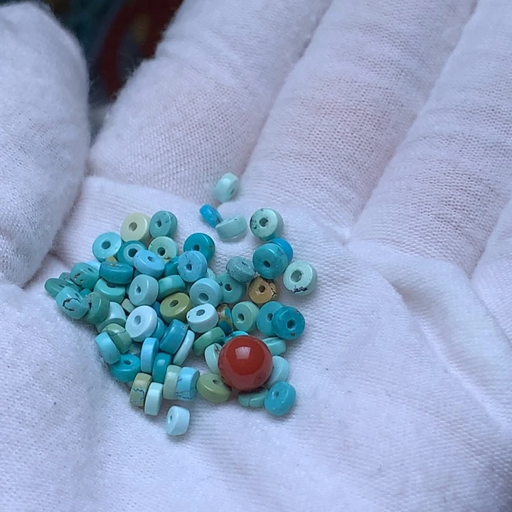 南红玛瑙未镶嵌珠宝奇石