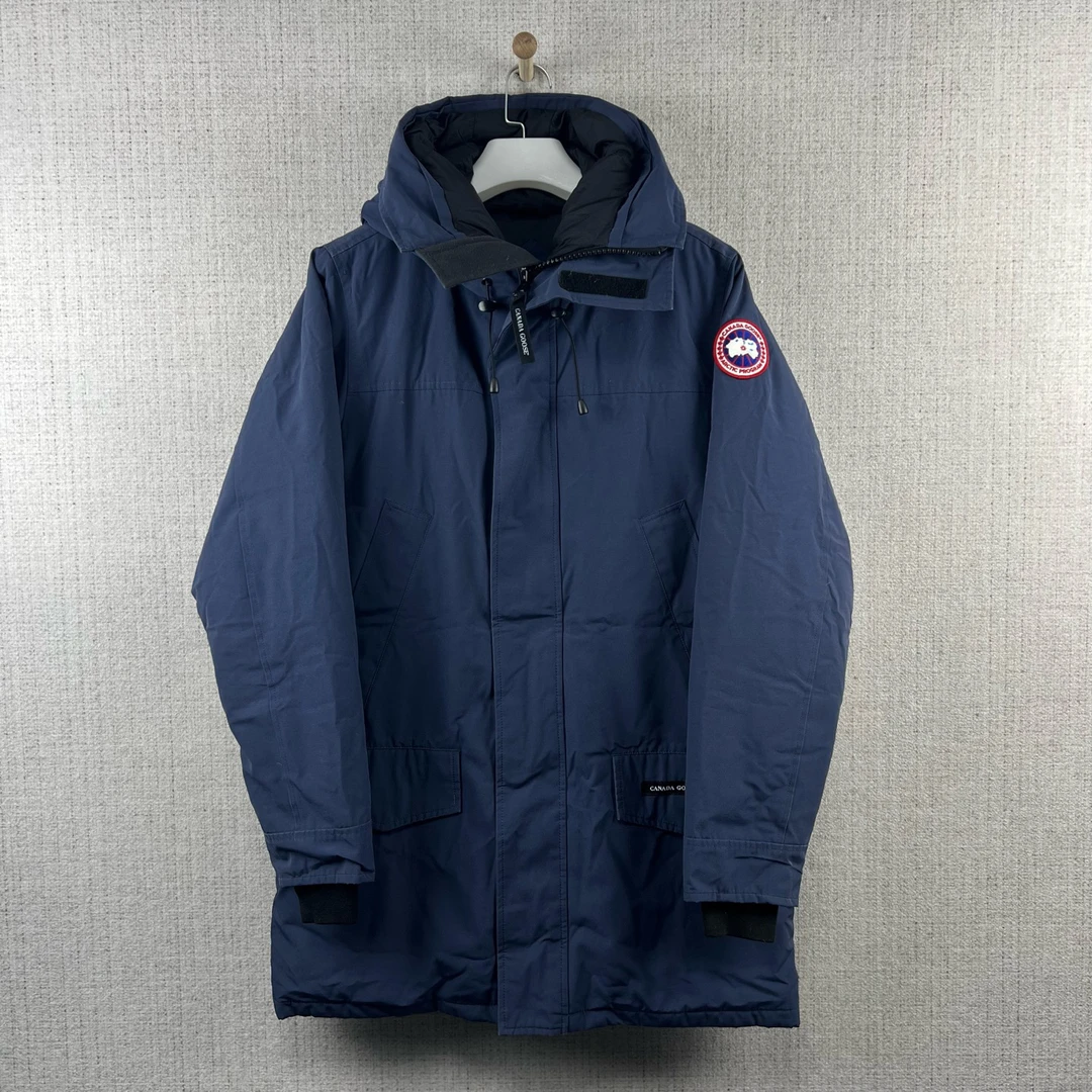 99新 CANADA GOOSE Langford系列 徽标派克羽绒服/尺码M/编号8801
