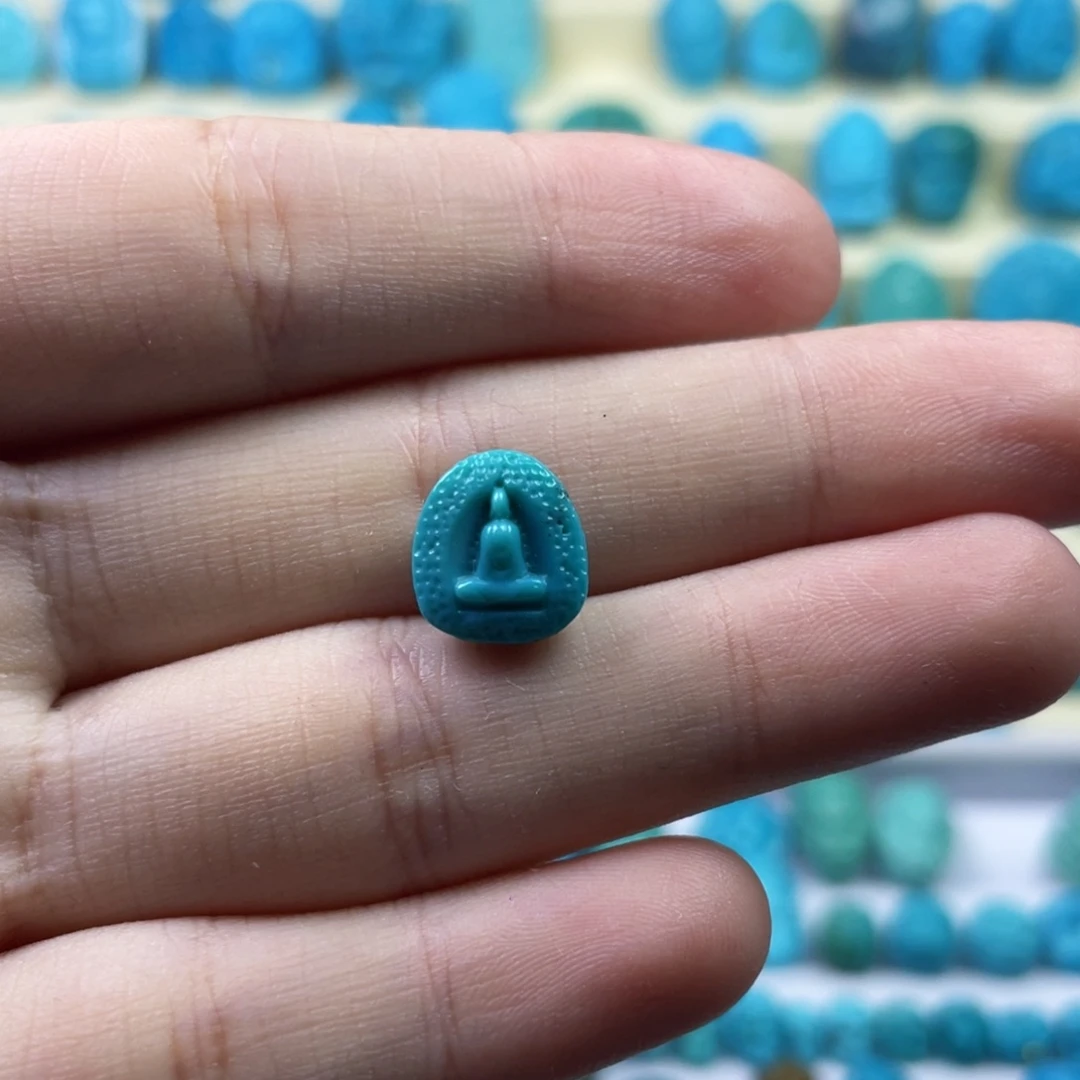 绿松石未镶嵌天然原矿绿松石雕件