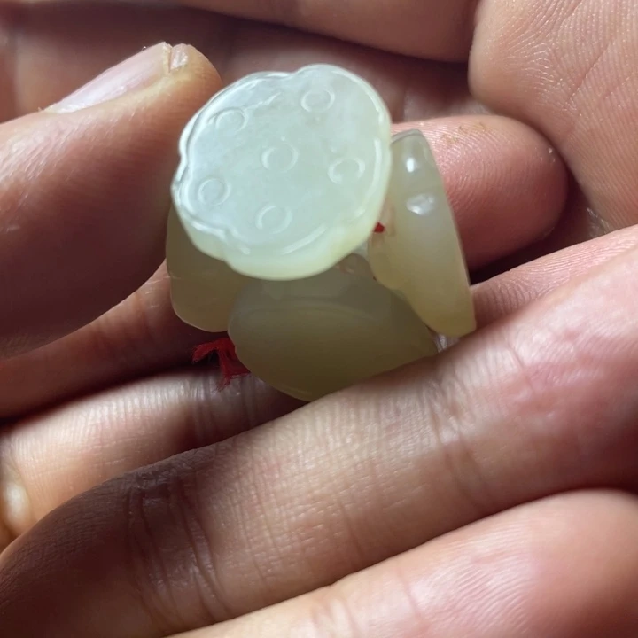 和田玉未镶嵌挂件扣子