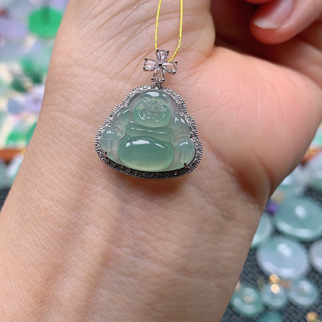 缅甸天然A货翡翠，冰晴绿佛公 编号233/520尺寸24.5-20.3-6