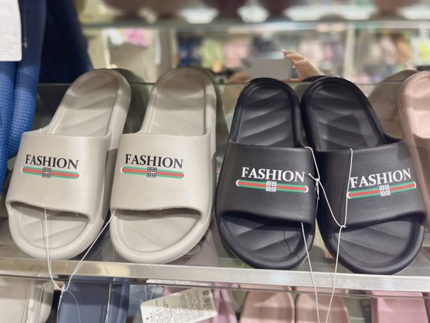 明芽夏季情侣防滑轻便耐磨一次成型凉拖鞋外穿凉鞋潮流休闲时尚