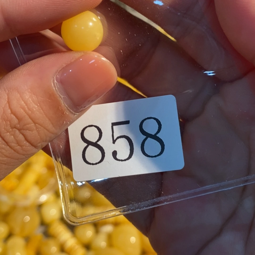 未镶嵌琥珀珠宝奇石858