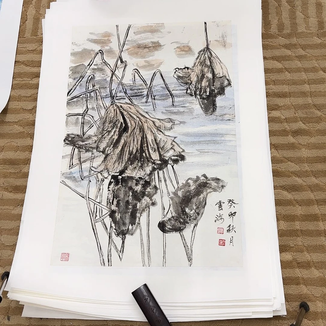 国画花鸟等多种鸟类的栖息