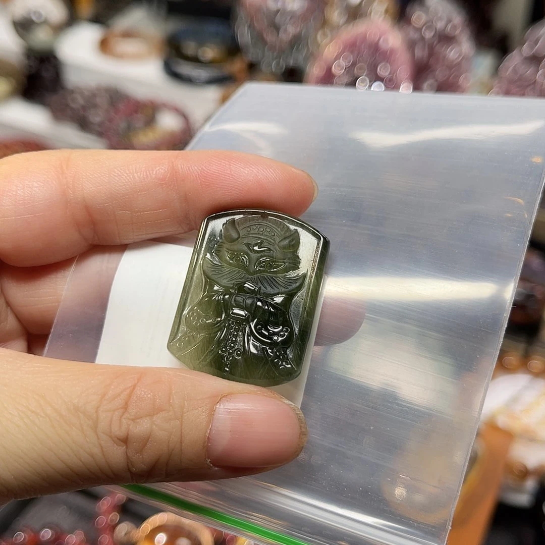 未镶嵌颈饰水晶订制