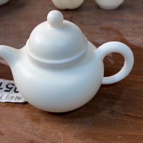 路**.德化陶瓷有限公司