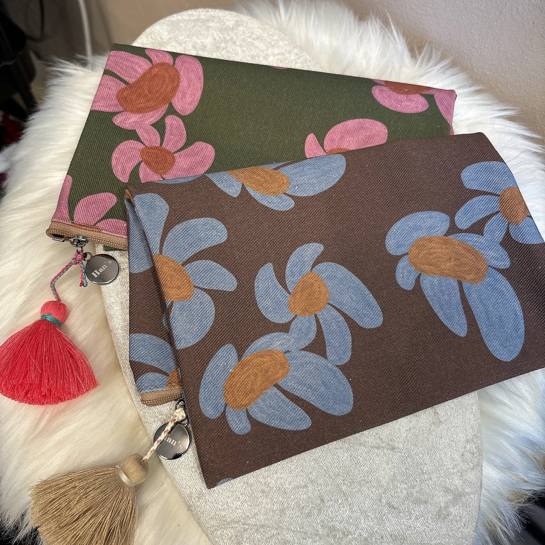 复古小花拼色收纳包手提包