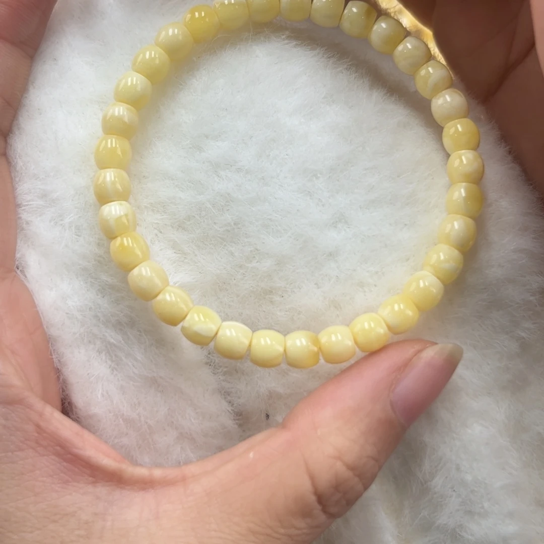 蜜蜡裸石未镶嵌安好回血