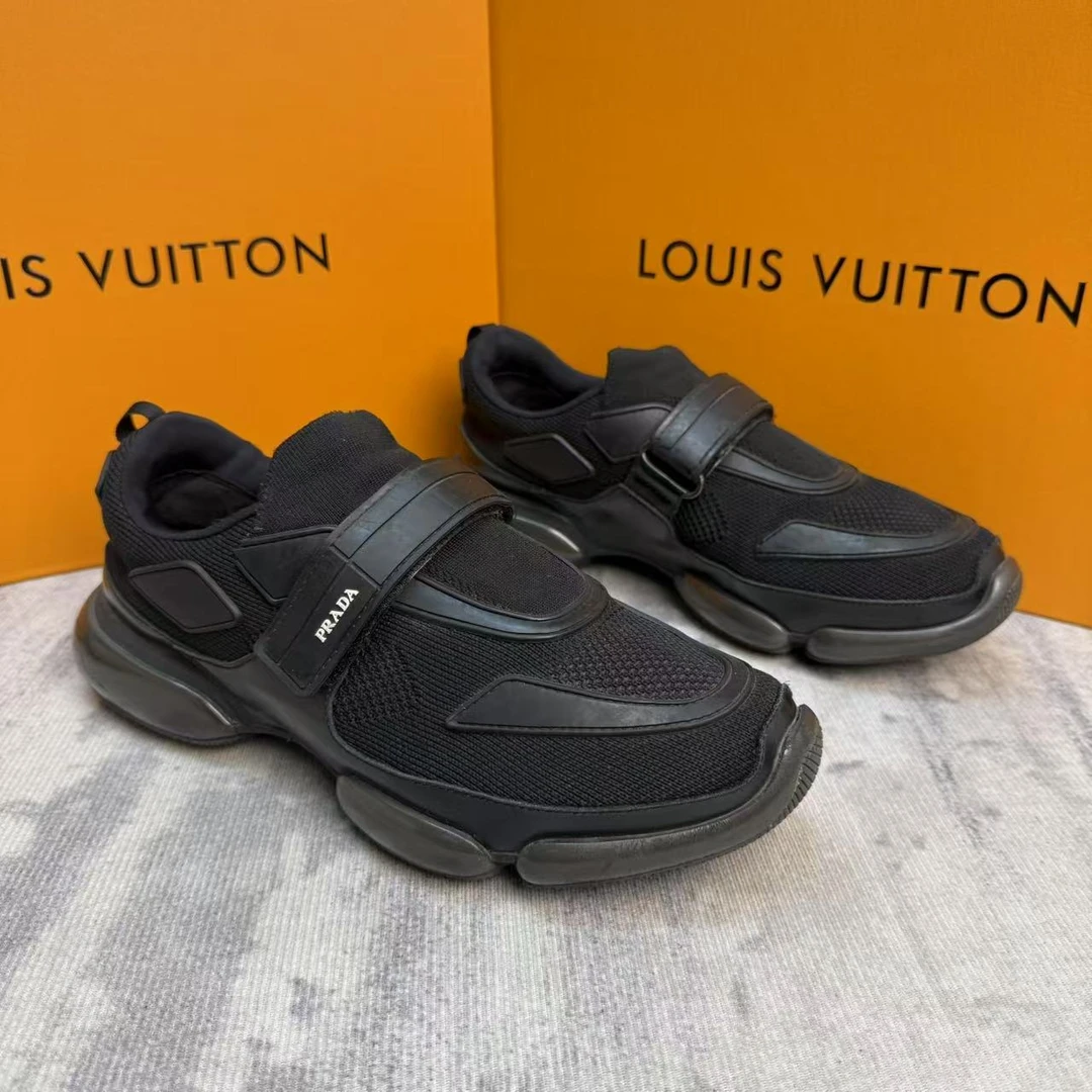 90新 Prada/普拉达 （特价款）黑色网布面魔术贴运动鞋/39.5欧