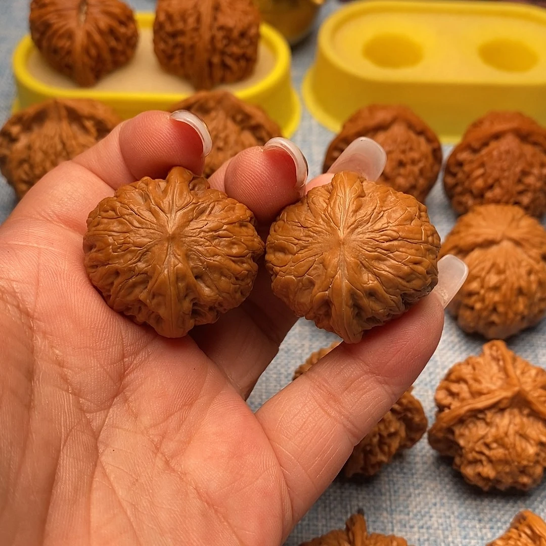 仁***信把件文玩核桃毕业铁锤妹妹34尺全品