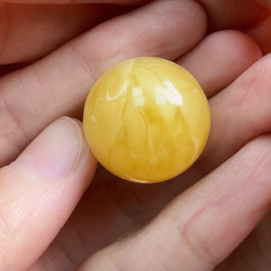 蜜蜡未镶嵌珠宝奇石