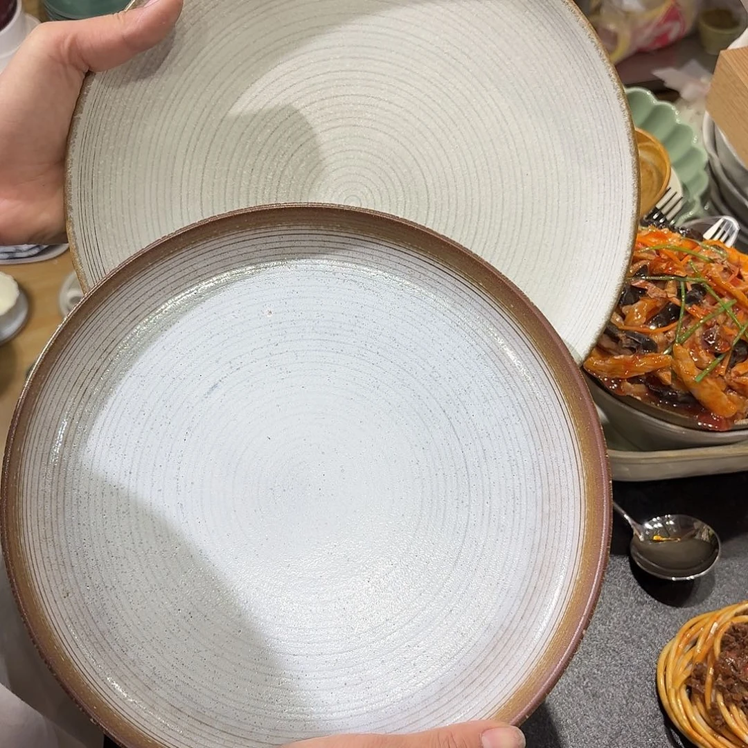 瓷两个10寸包邮微微瑕介意勿拍
