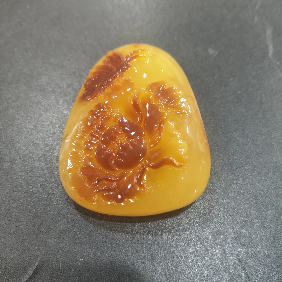 猛犸蜡约35.6克雕刻件E219