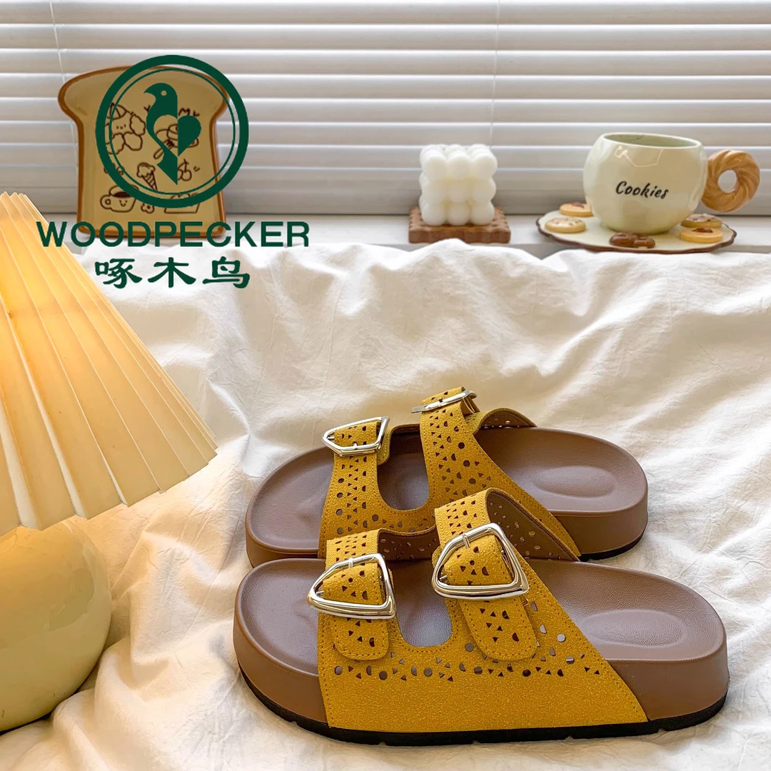 啄木鸟勃肯拖鞋女夏季外穿2025新款镂空复古超火高级感厚底凉拖鞋
