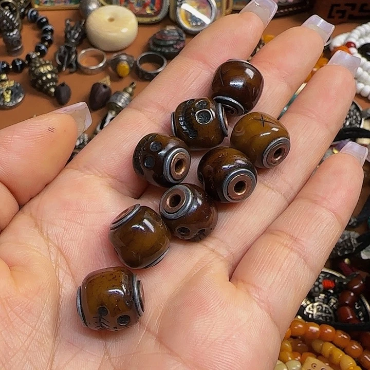 泥塑路**?哈哈5566889900