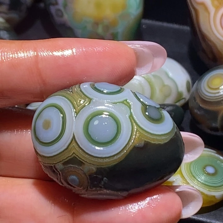 玛瑙/玉髓未镶嵌珠宝奇石65