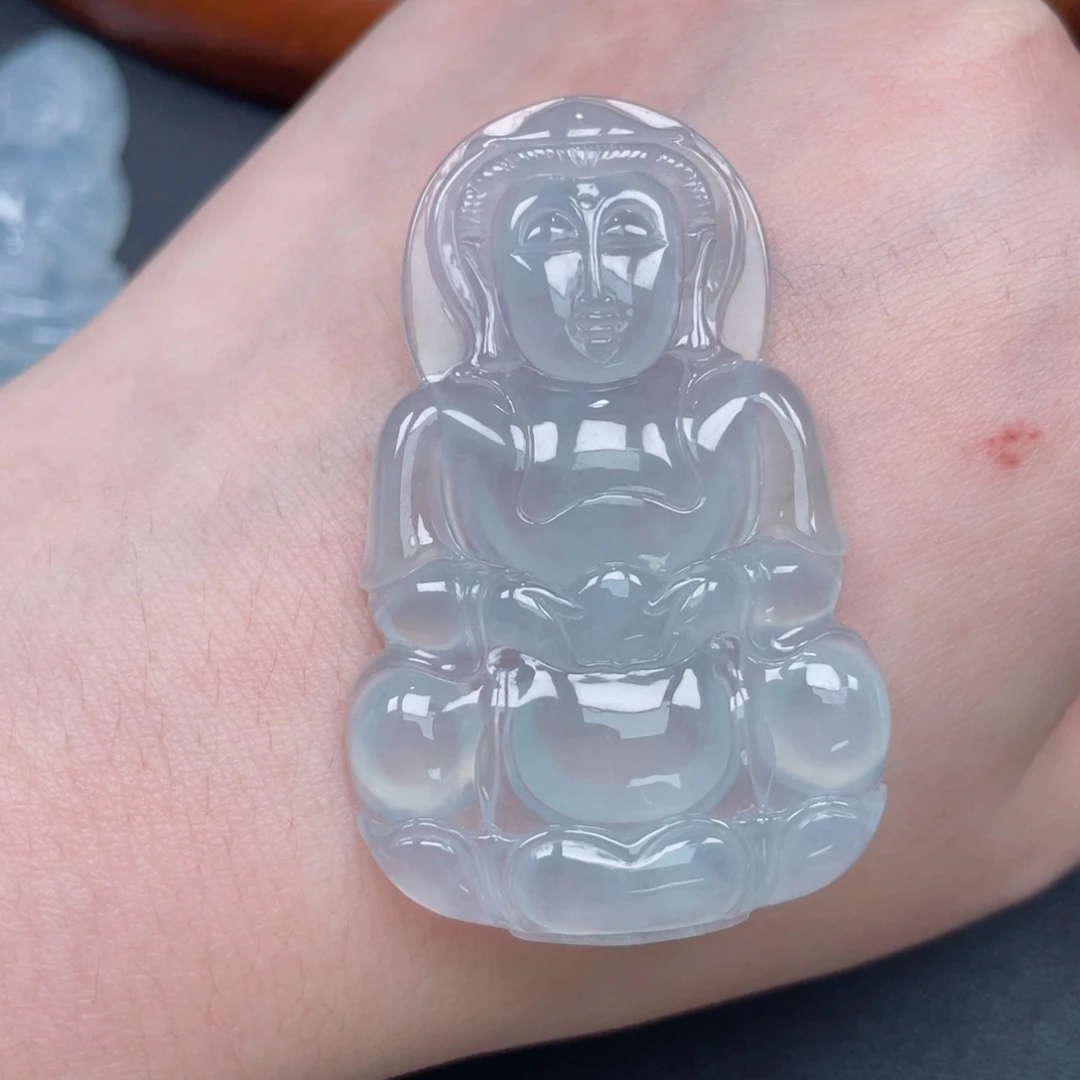 翡翠未镶嵌颈饰观音