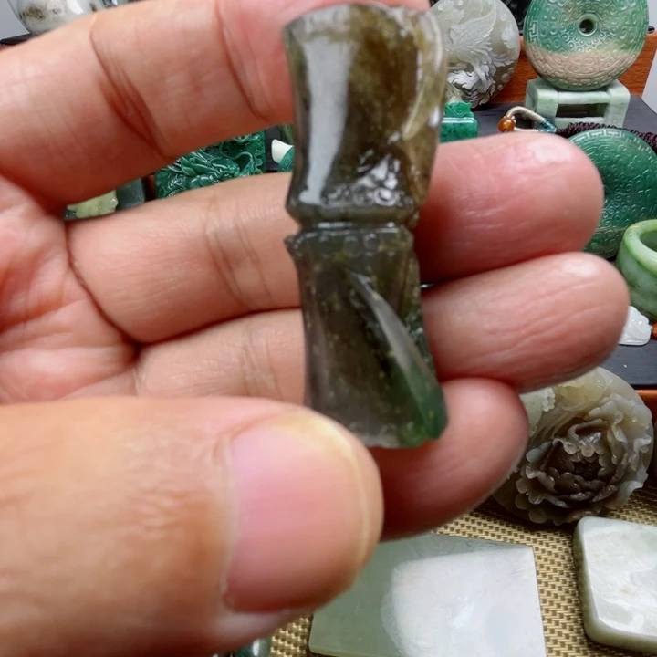 独山玉未镶嵌珠宝半成品