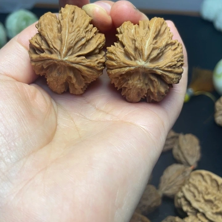 吊坠文玩核桃金龙盘主38三楞全品