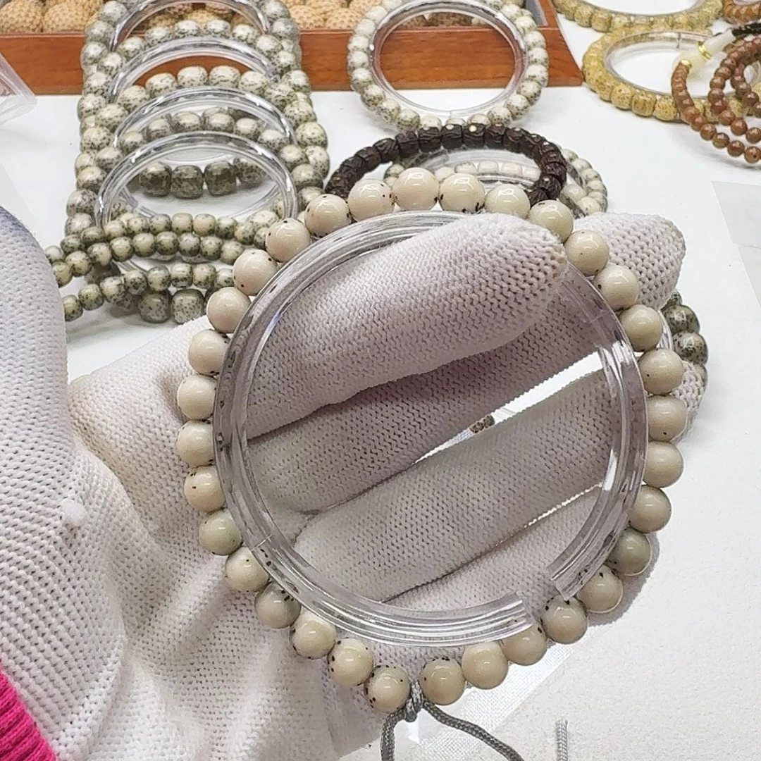 星月菩提吊坠112梵天冰白绿背通体龙蛋7手持