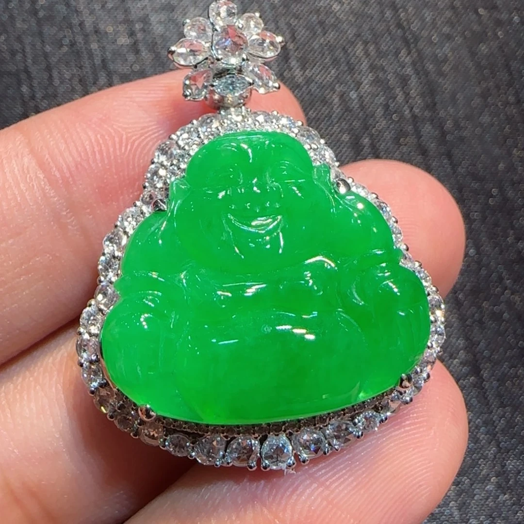 翡翠18K金镶嵌颈饰佛公吊坠