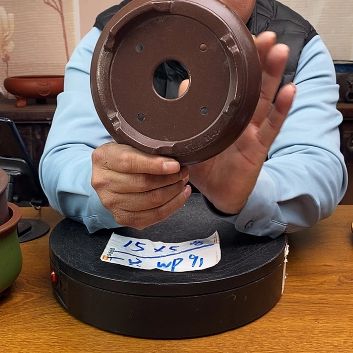 紫砂花盆货号一只WP91