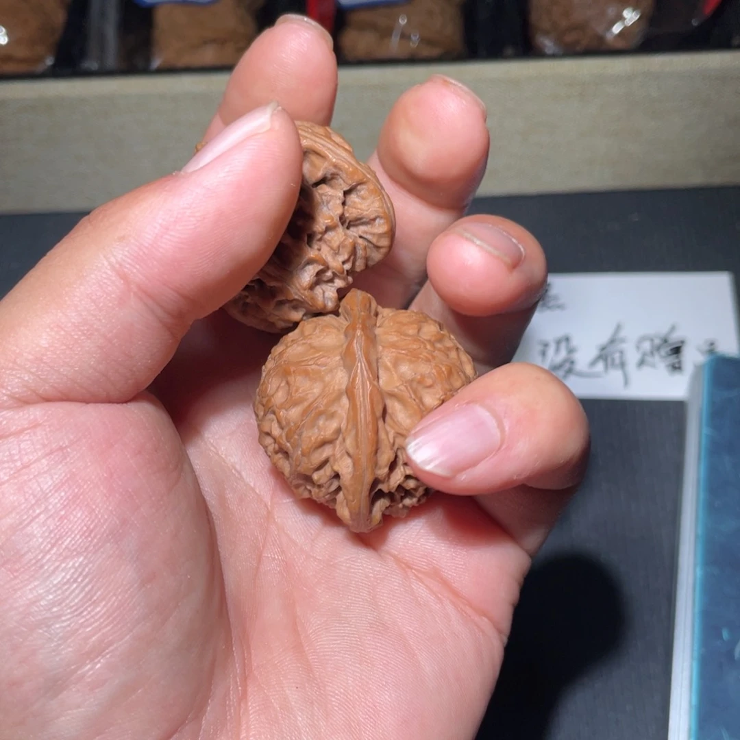 文玩核桃把件重*刀核桃