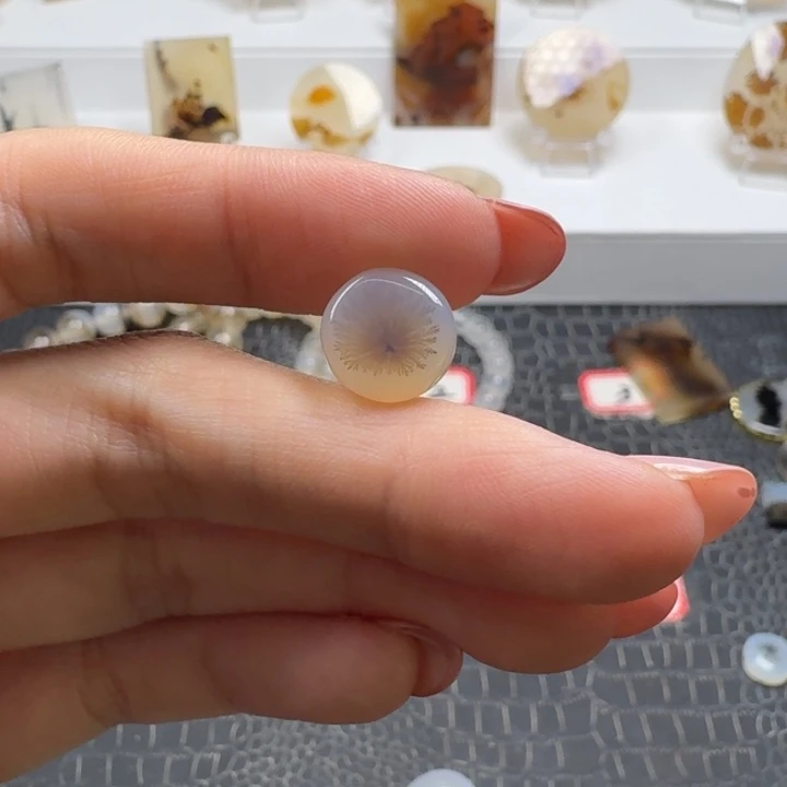 玛瑙/玉髓未镶嵌珠宝奇石