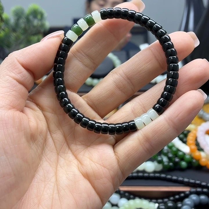 和田玉未镶嵌手串