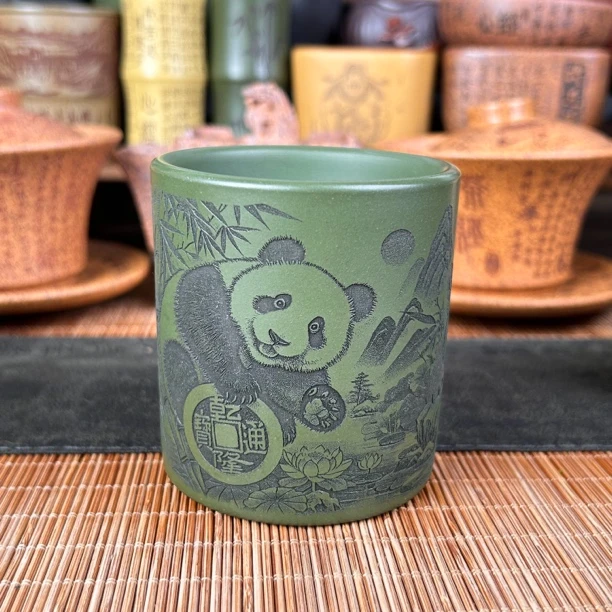 136宜兴紫砂主人杯原矿绿泥刻绘国宝熊猫图品茗茶具