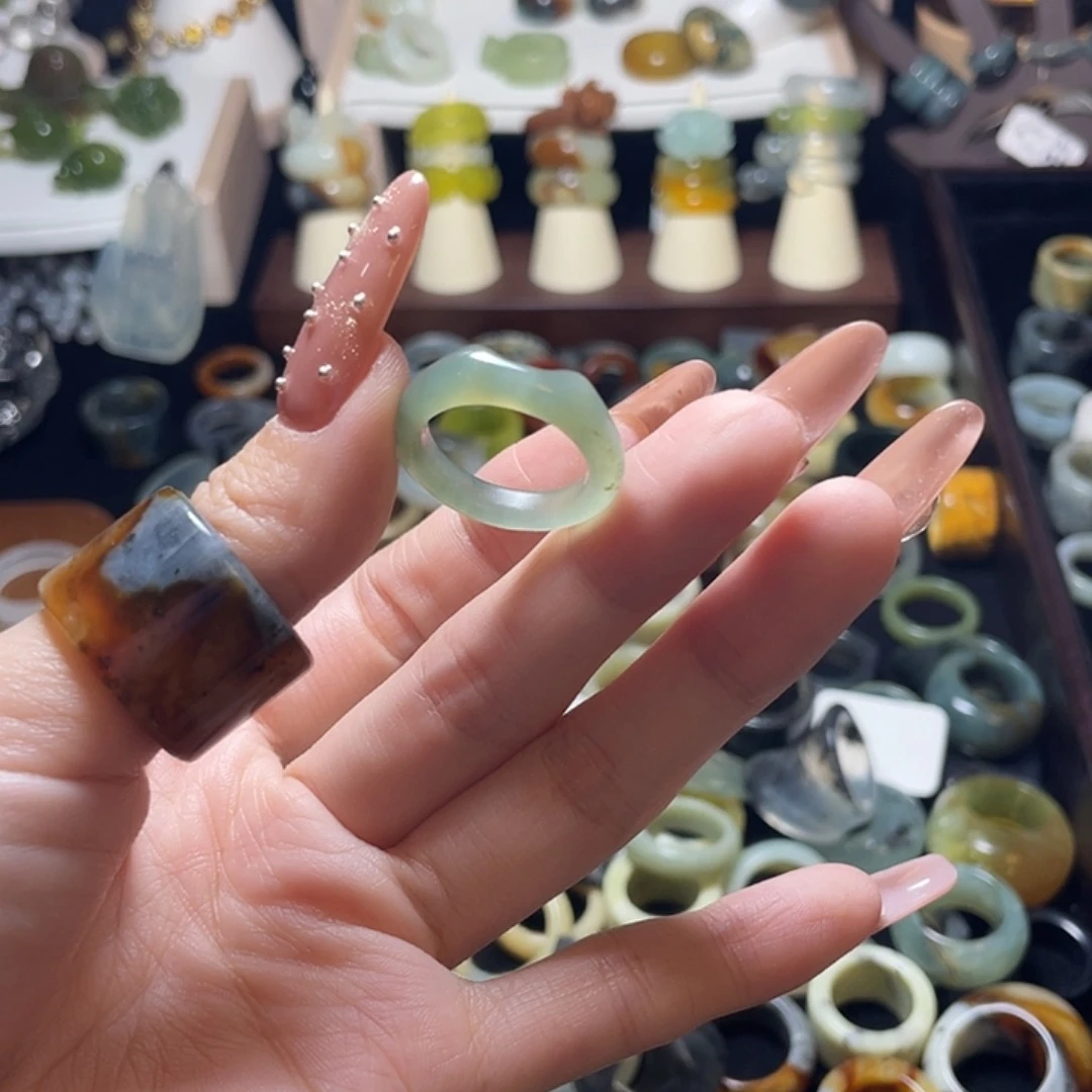 蛇纹石玉未镶嵌戒指17.1