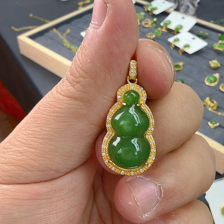 和田玉（碧玉）颈饰银S925镀金镶嵌