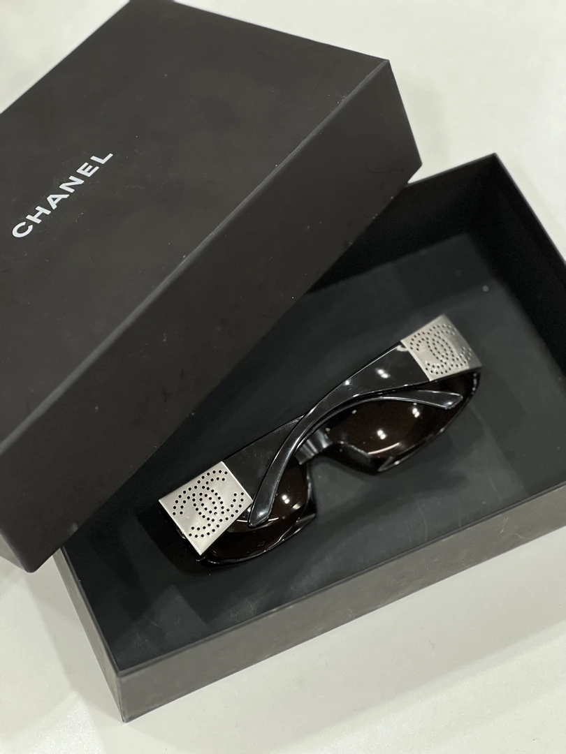 95新 Chanel/香奈儿 夏七中古/金属镂空双c/太阳镜79