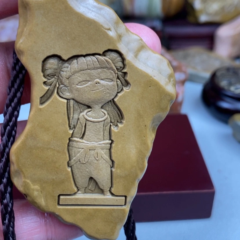 【闪购商品】原石雕刻手把件脖挂件